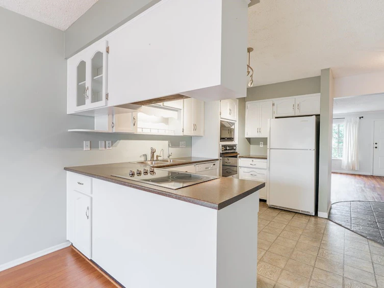 41-32959 George Ferguson Way, Abbotsford, BC, V2S 7W9 - 8