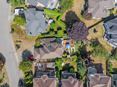 16614 Cherryhill Crescent - 2