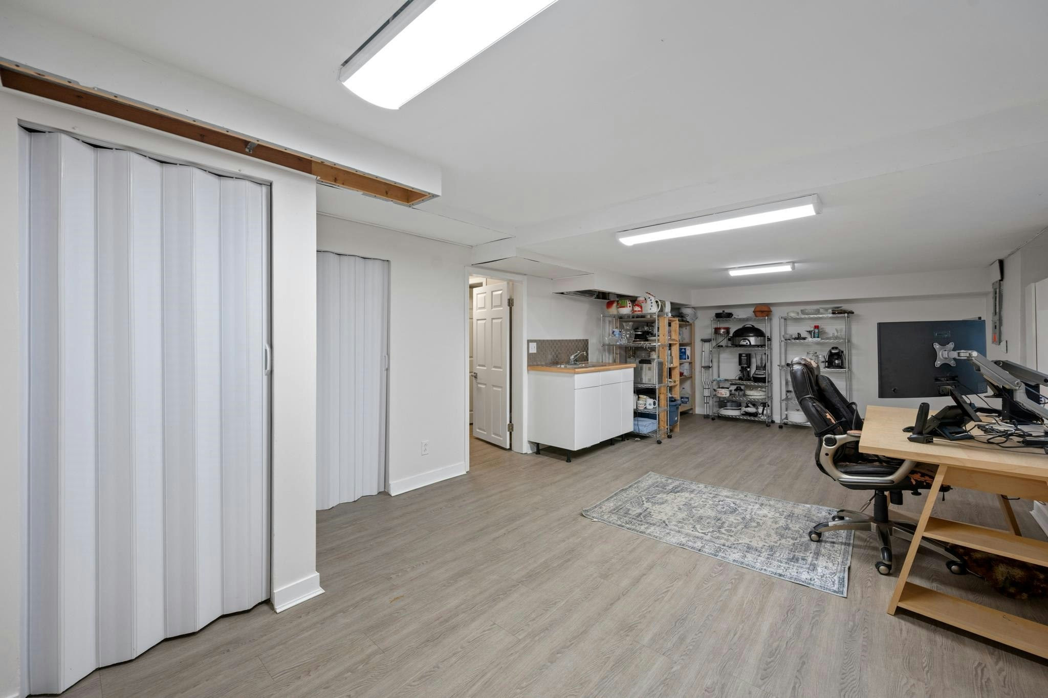 16614 Cherryhill Crescent, Surrey, BC, V2W 0A8 - 27