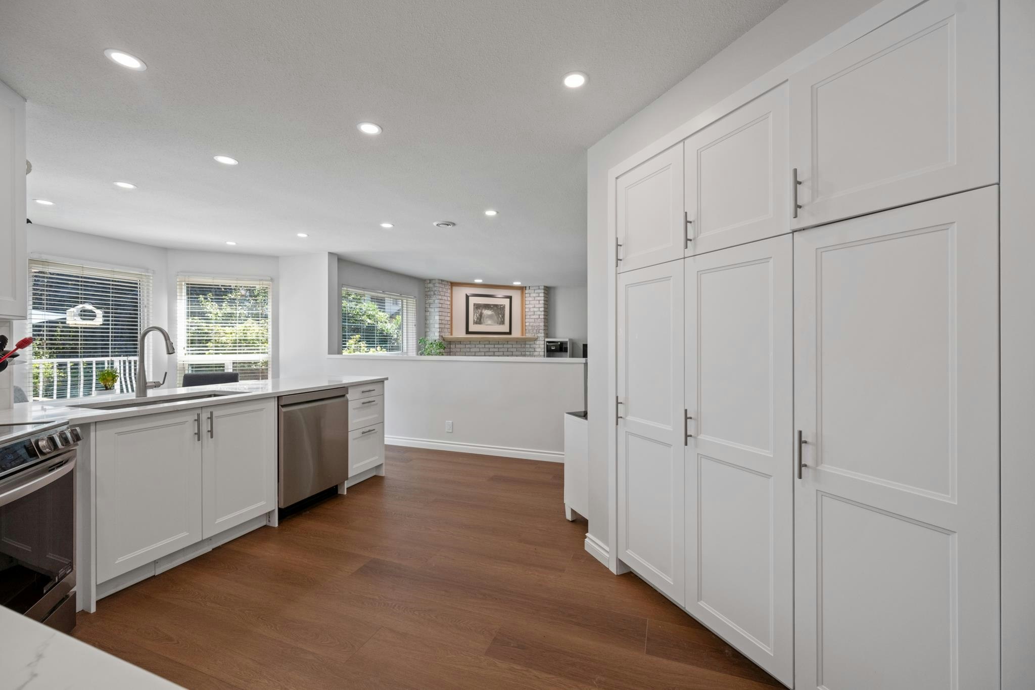 16614 Cherryhill Crescent, Surrey, BC, V2W 0A8 - 8