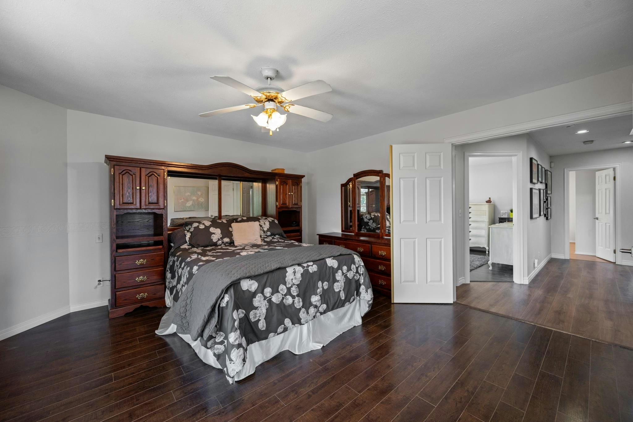 16614 Cherryhill Crescent, Surrey, BC, V2W 0A8 - 18