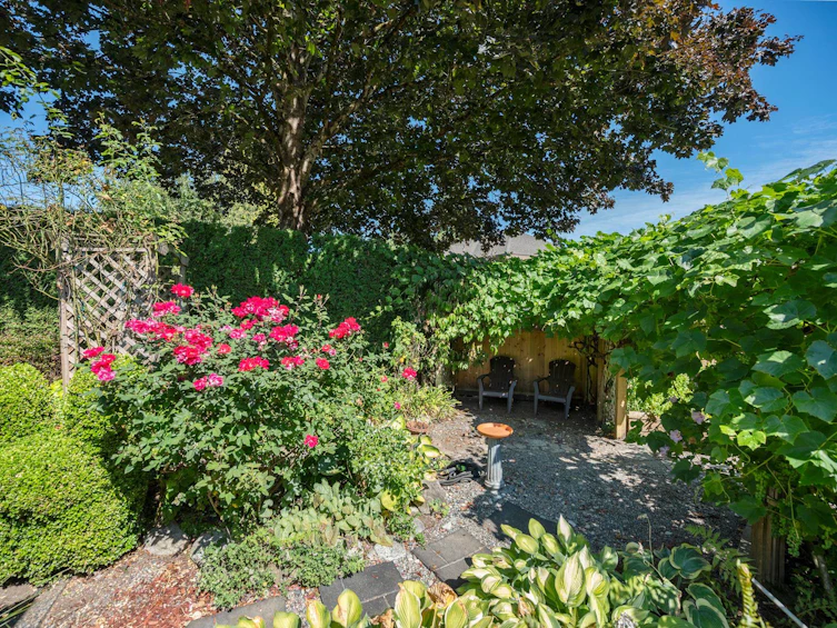 16614 Cherryhill Crescent, Surrey, BC, V2W 0A8 - 40