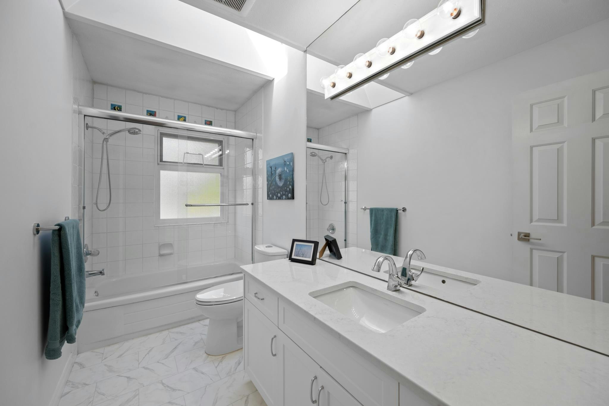 16614 Cherryhill Crescent, Surrey, BC, V2W 0A8 - 24