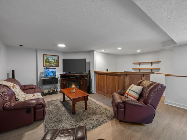 16614 Cherryhill Crescent, Surrey, BC, V2W 0A8 - 29