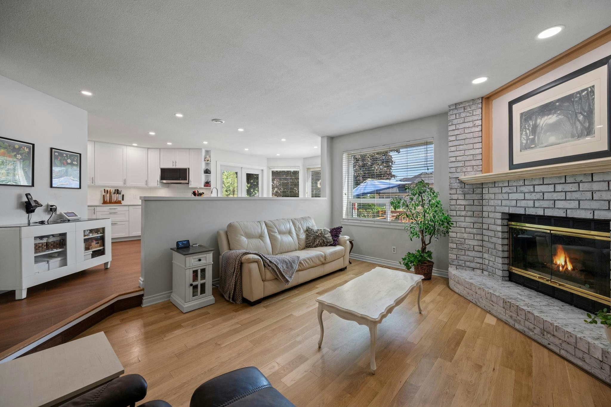 16614 Cherryhill Crescent, Surrey, BC, V2W 0A8 - 12