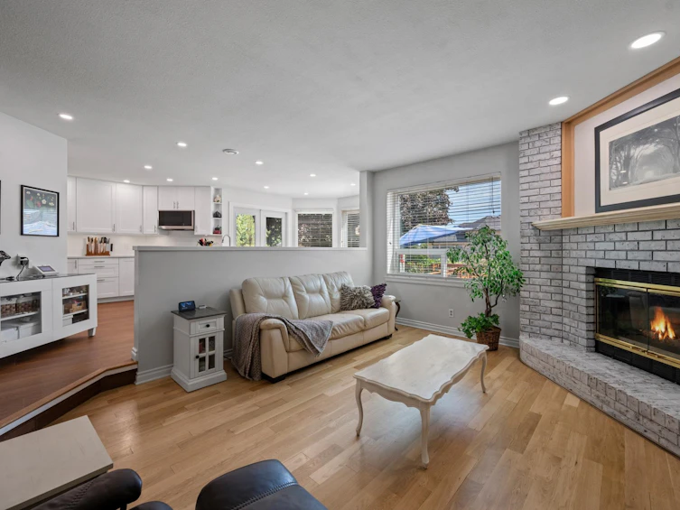 16614 Cherryhill Crescent, Surrey, BC, V2W 0A8 - 12
