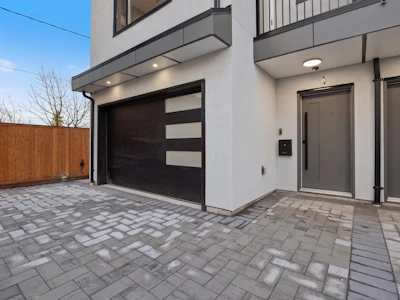 4-6639 Acacia Avenue - 5