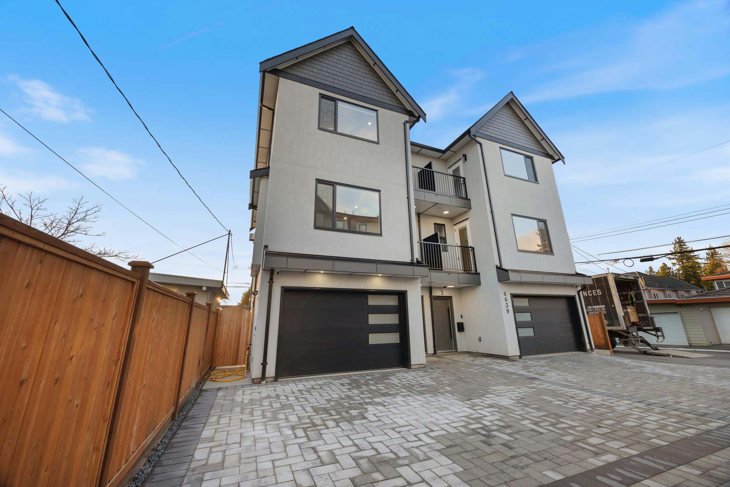 4-6639 Acacia Avenue, Burnaby, BC, V5E 3J8 - 3