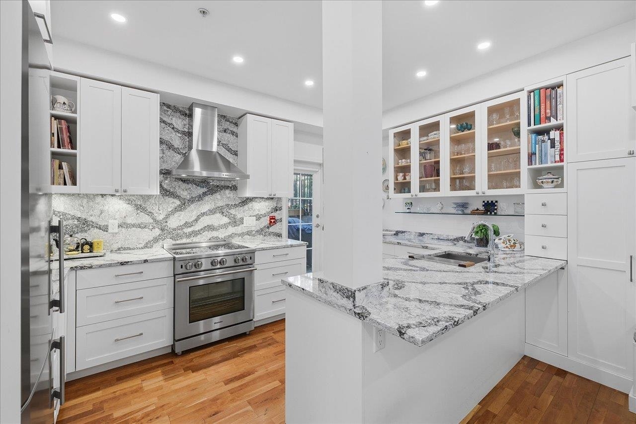13-5605 Hampton Place, Vancouver, BC, V6T 2H2 - 14