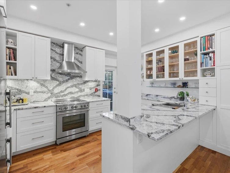 13-5605 Hampton Place, Vancouver, BC, V6T 2H2 - 14