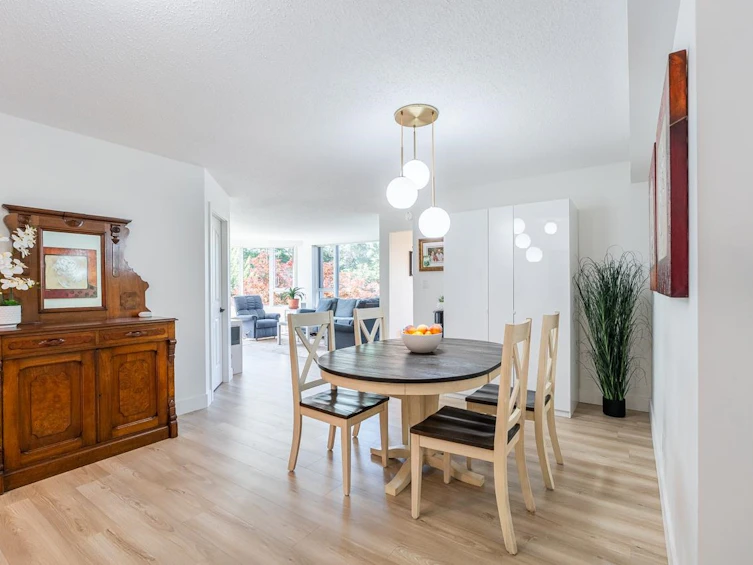 201-3150 Gladwin Road, Abbotsford, BC, V2T 5S9 - 3