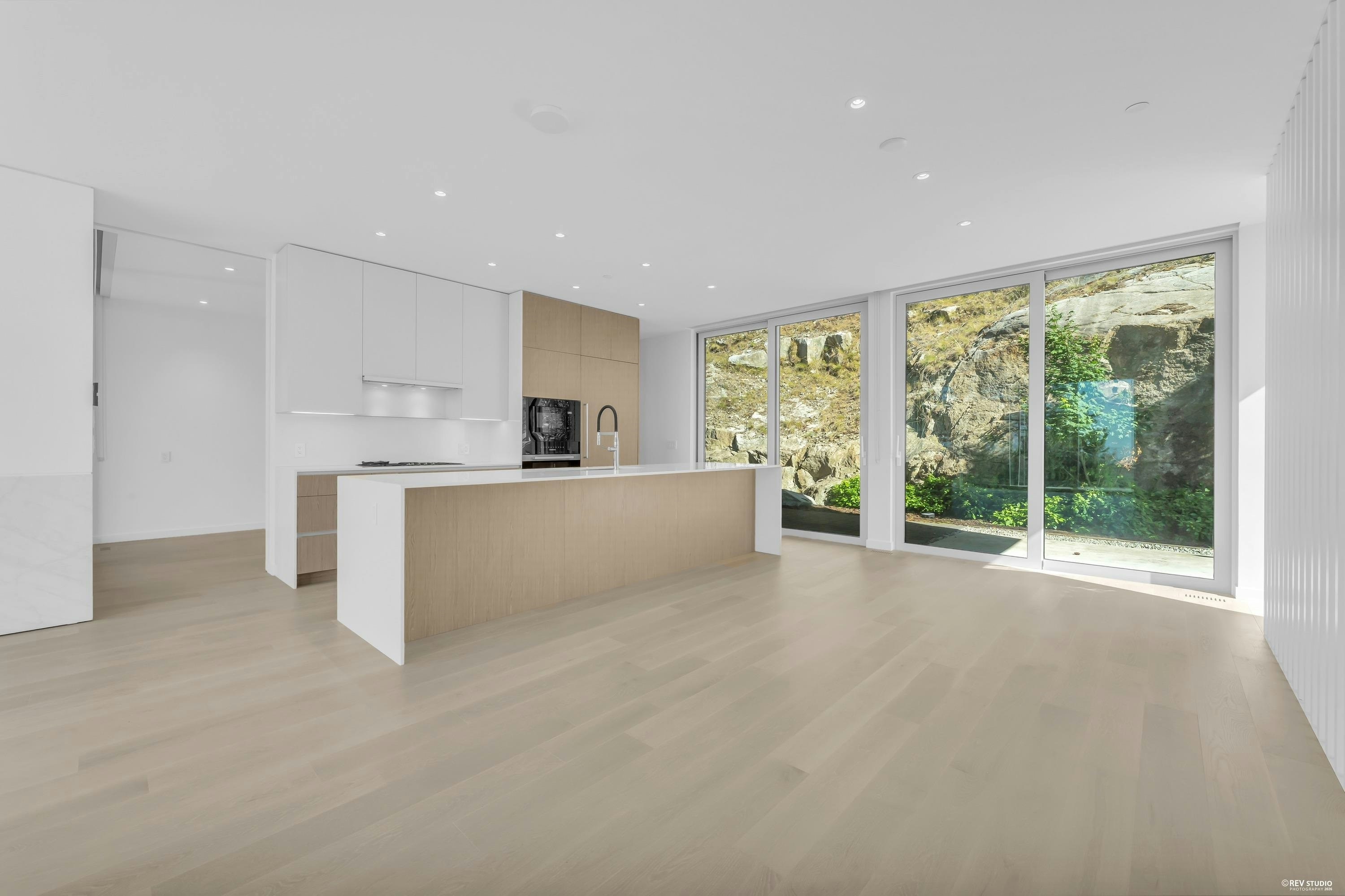 3317 Chippendale Road, West Vancouver, BC, V7S 0B7 - 8