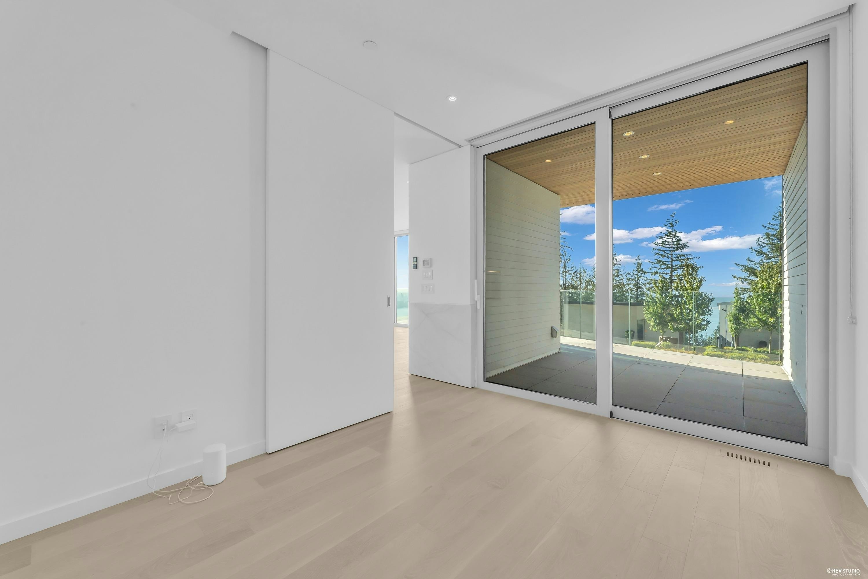 3317 Chippendale Road, West Vancouver, BC, V7S 0B7 - 12