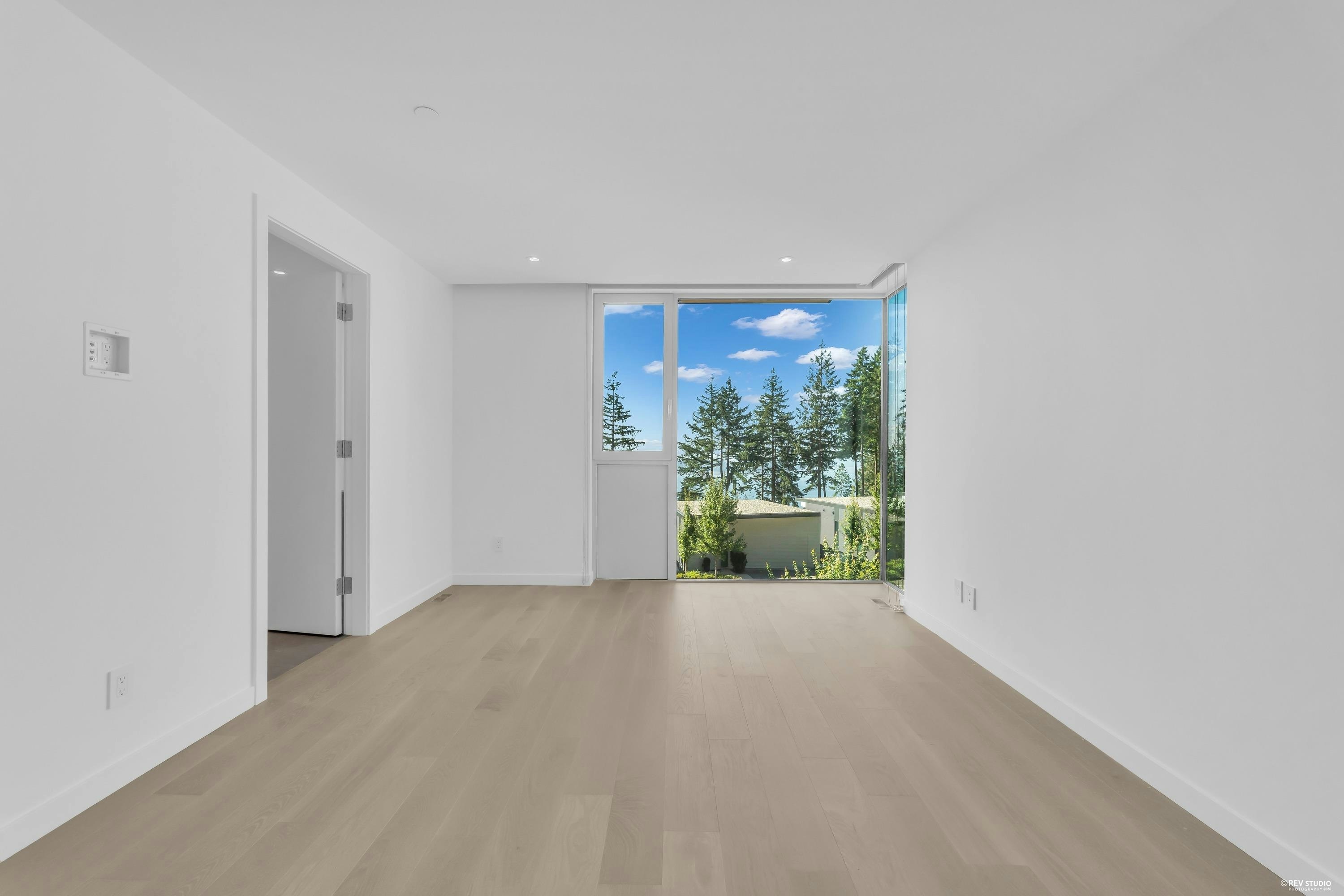 3317 Chippendale Road, West Vancouver, BC, V7S 0B7 - 17