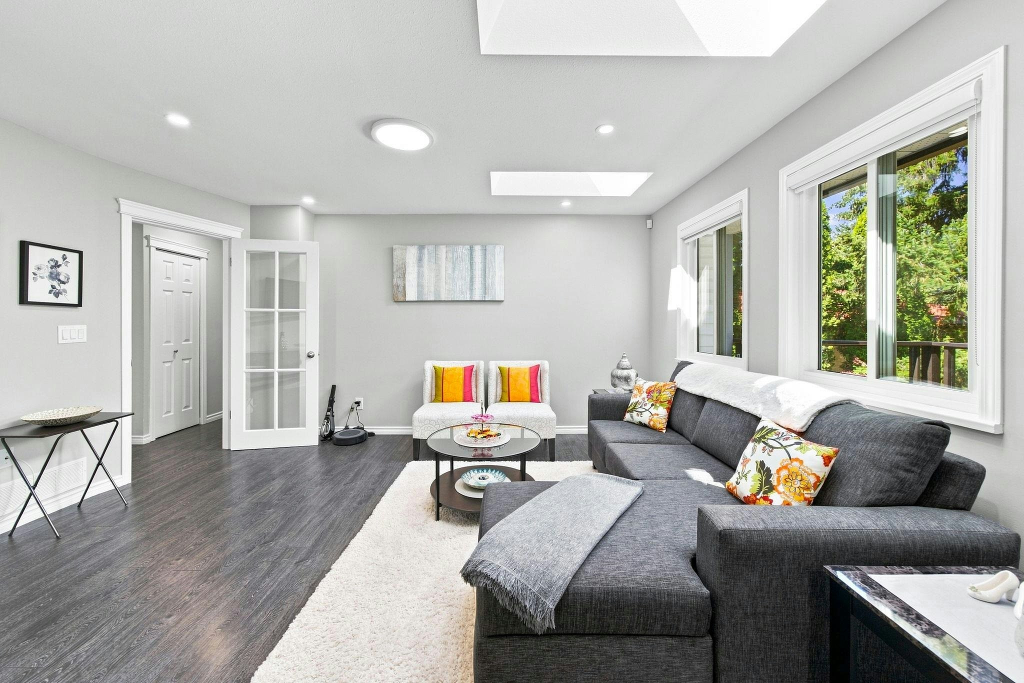 15311 28 Avenue - 4