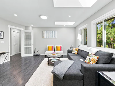 15311 28 Avenue - 4