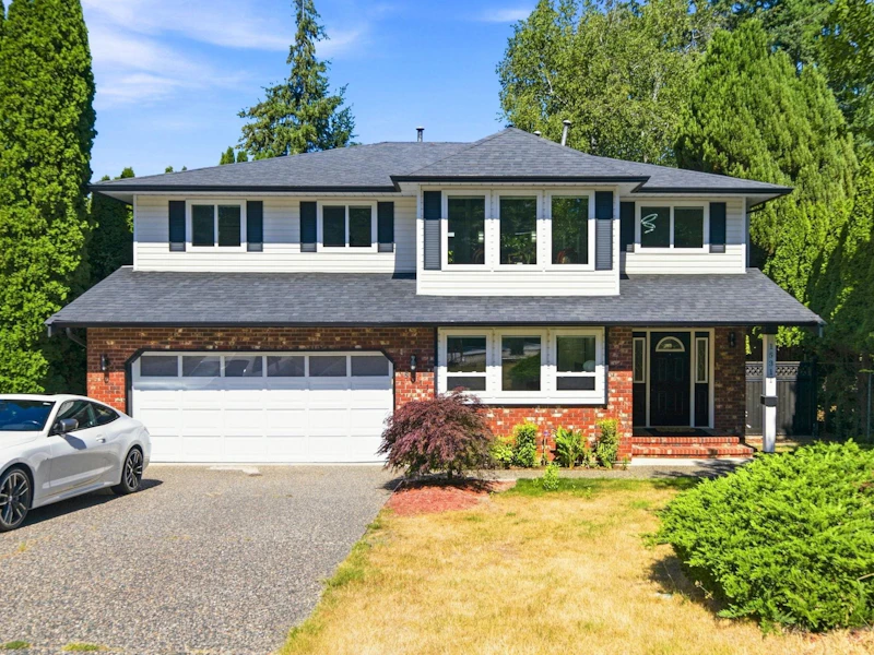 15311 28th Avenue, Surrey BC V4P 1G3