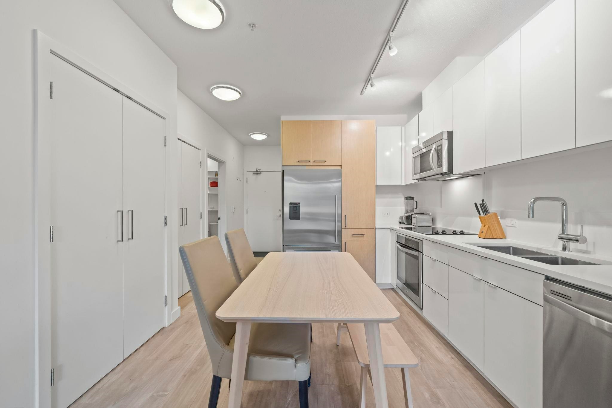 214-1621 Hamilton Avenue, North Vancouver, BC, V7P 0B6 - 10
