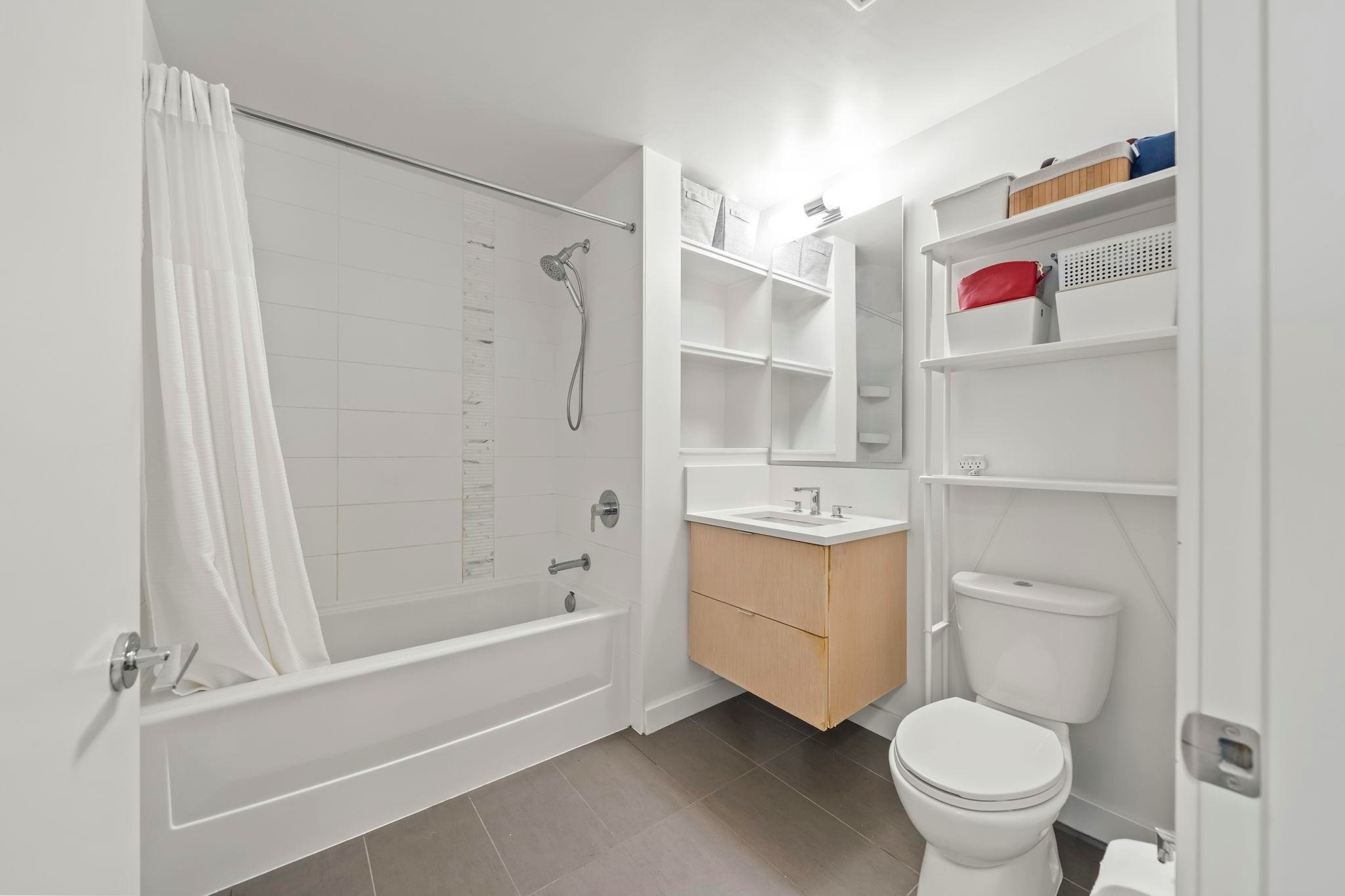 214-1621 Hamilton Avenue, North Vancouver, BC, V7P 0B6 - 11