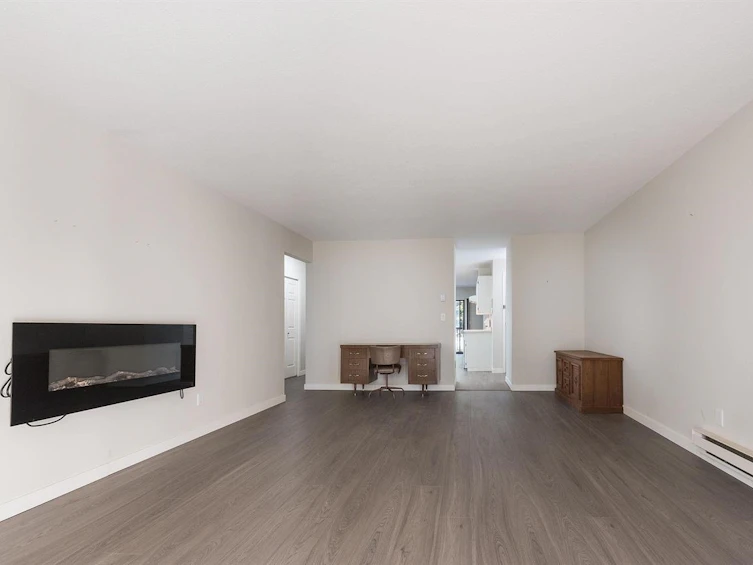 73-32718 Garibaldi Drive, Abbotsford, BC, V2T 5T6 - 4