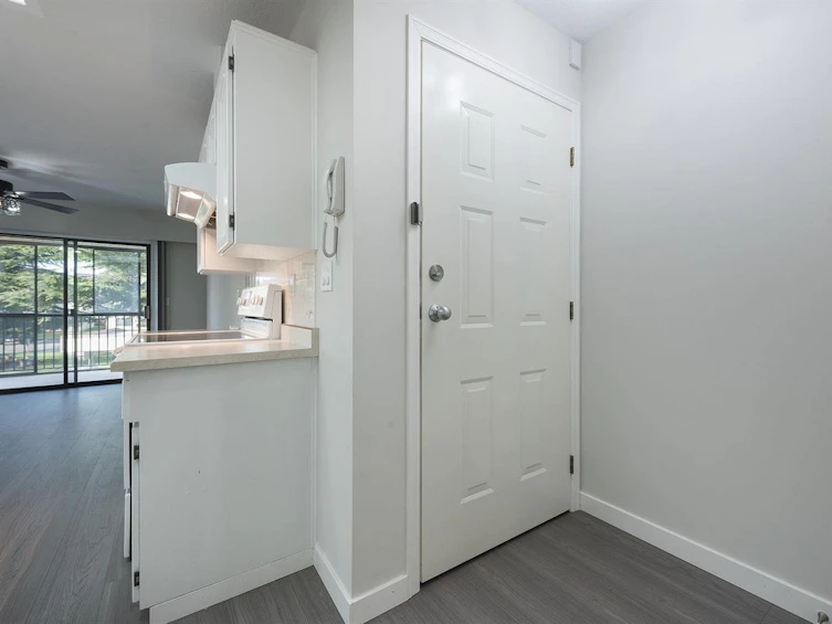 73-32718 Garibaldi Drive, Abbotsford, BC, V2T 5T6 - 6