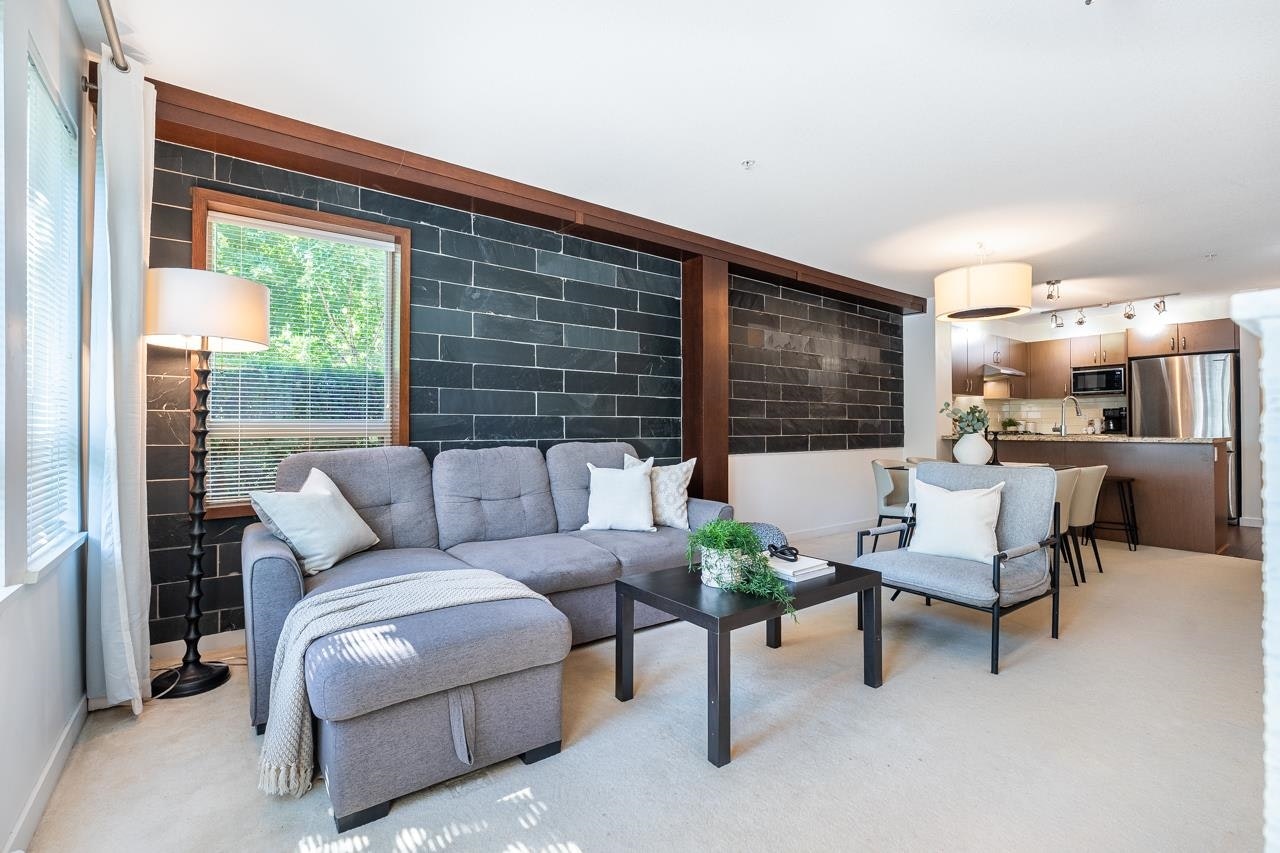 102-3097 Lincoln Avenue - 3