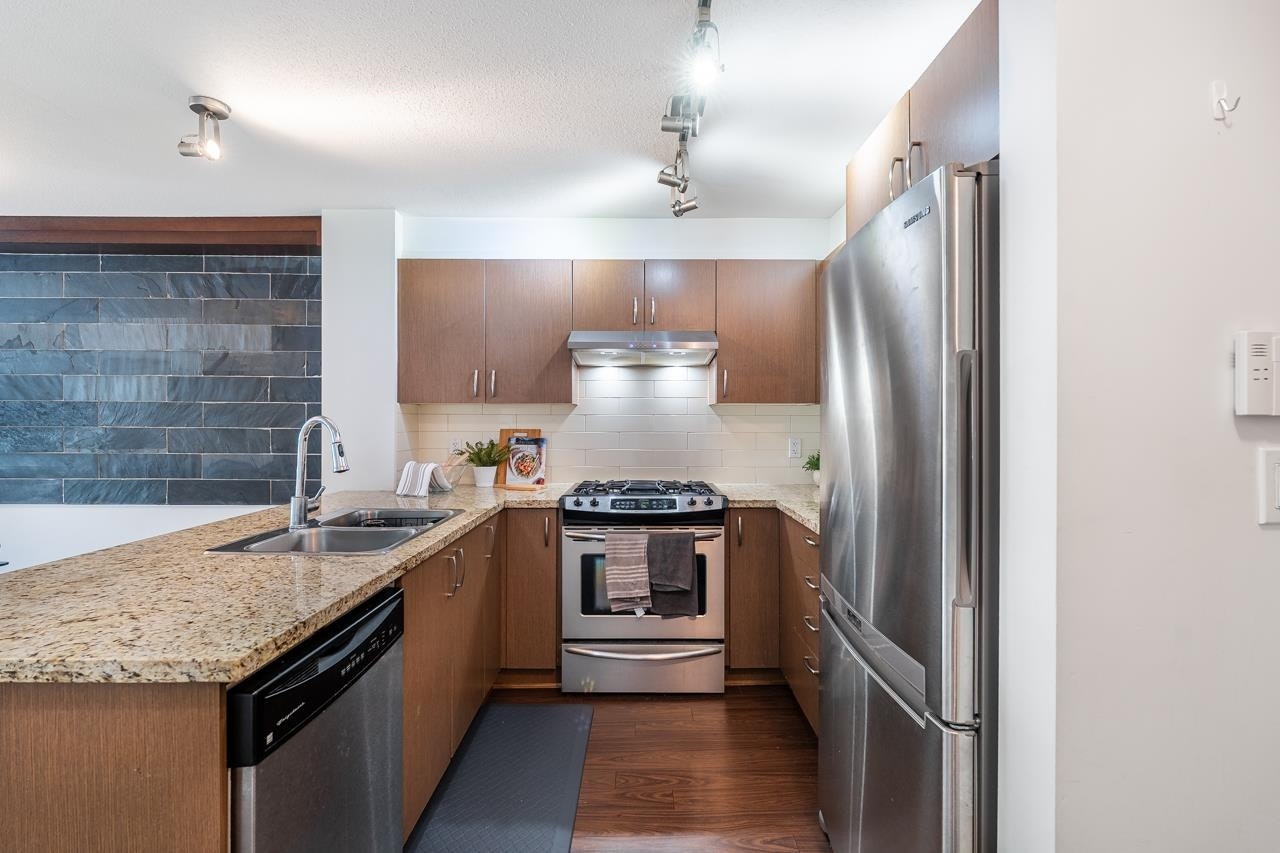 102-3097 Lincoln Avenue, Coquitlam, BC, V3B 0E3 - 8
