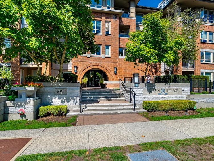 102-3097 Lincoln Avenue, Coquitlam, BC, V3B 0E3