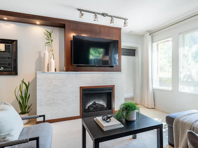 102-3097 Lincoln Avenue - 4