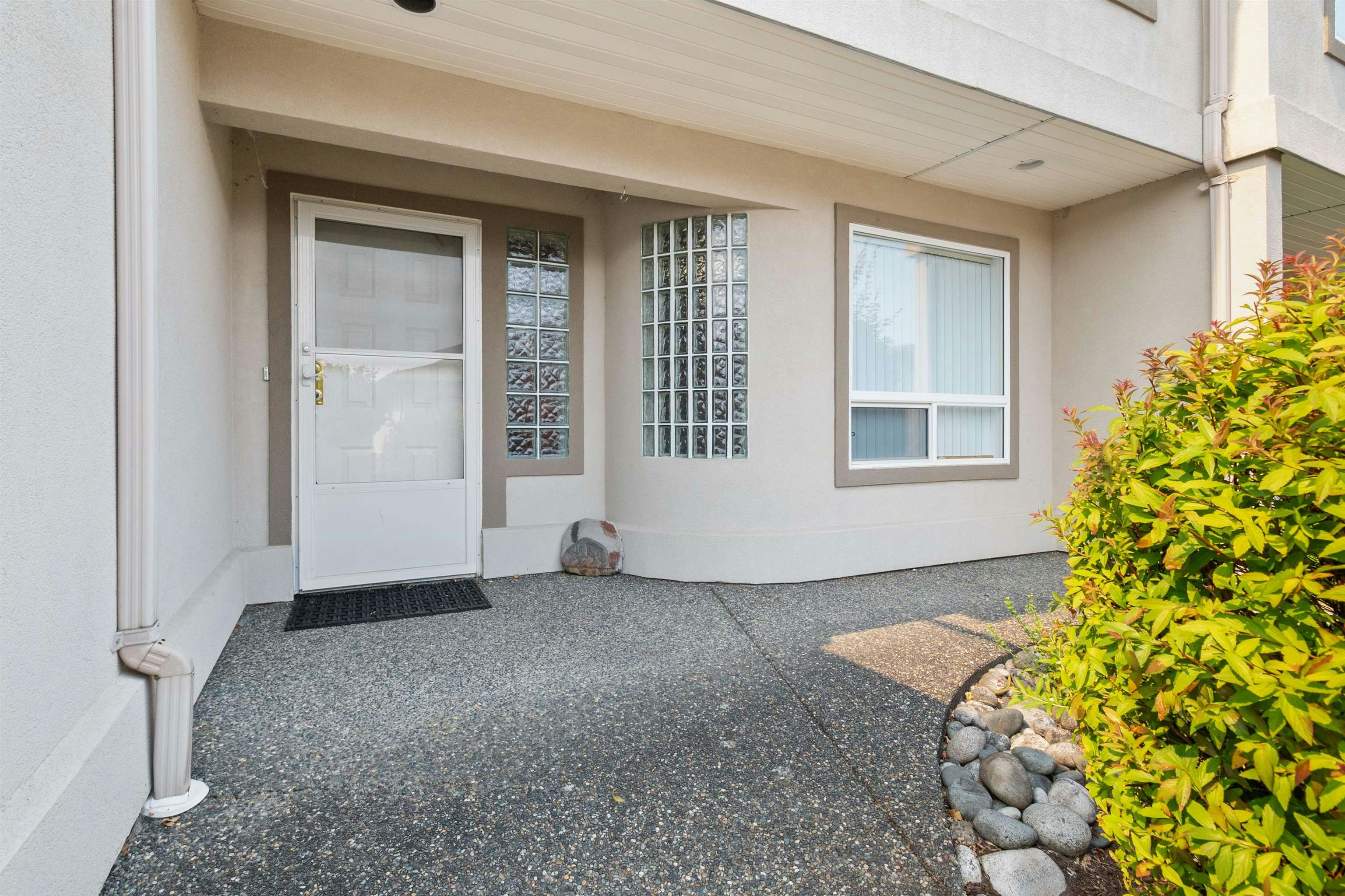23-8590 Sunrise Drive, Chilliwack, BC, V2R 3Z4 - 3