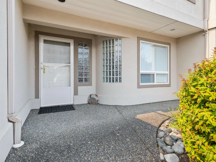 23-8590 Sunrise Drive, Chilliwack, BC, V2R 3Z4 - 3