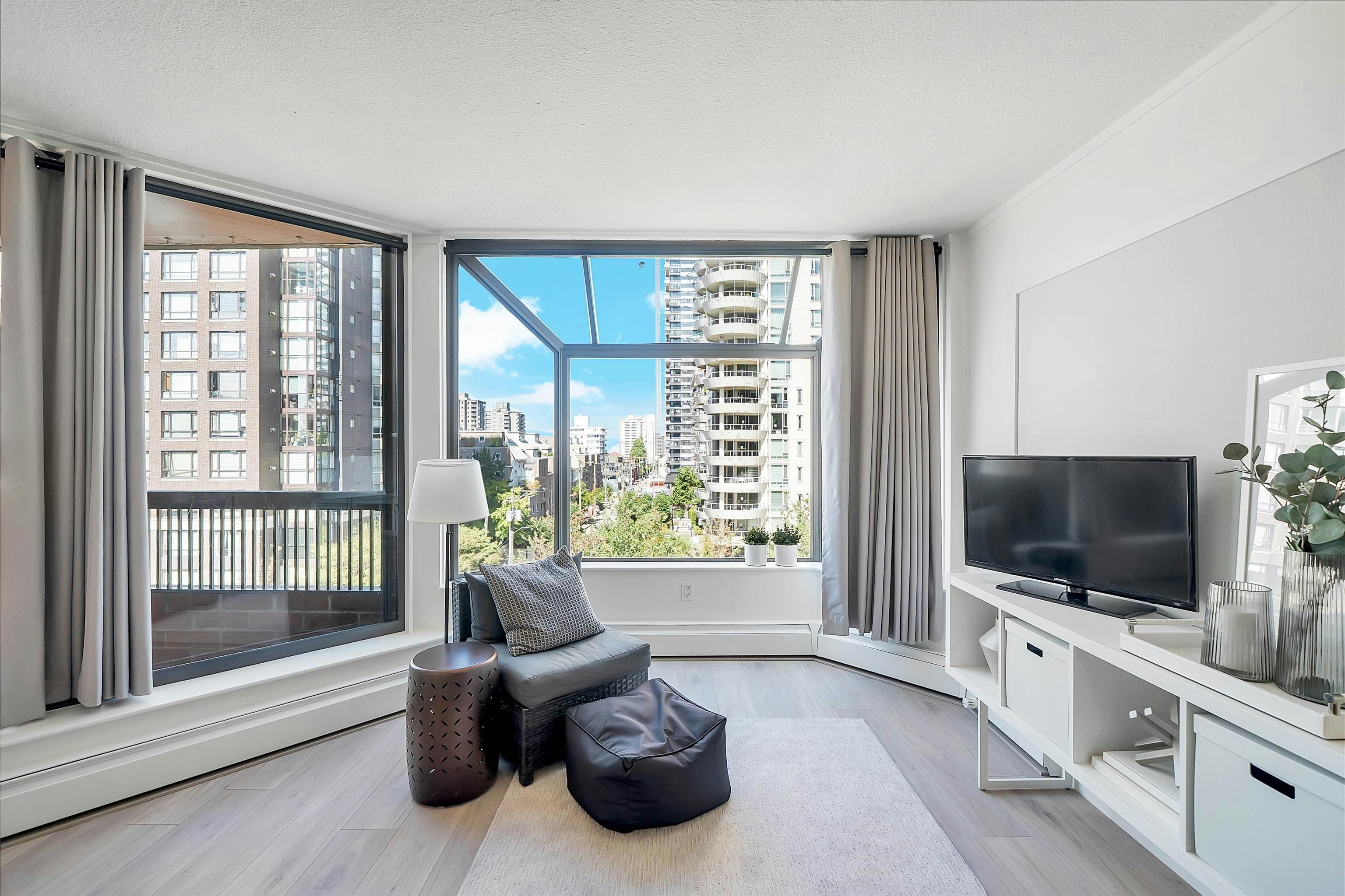 611-1330 Burrard Street, Vancouver, BC, V6Z 2B8 - 11