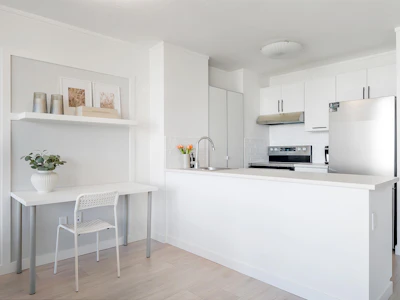 611-1330 Burrard Street - 2