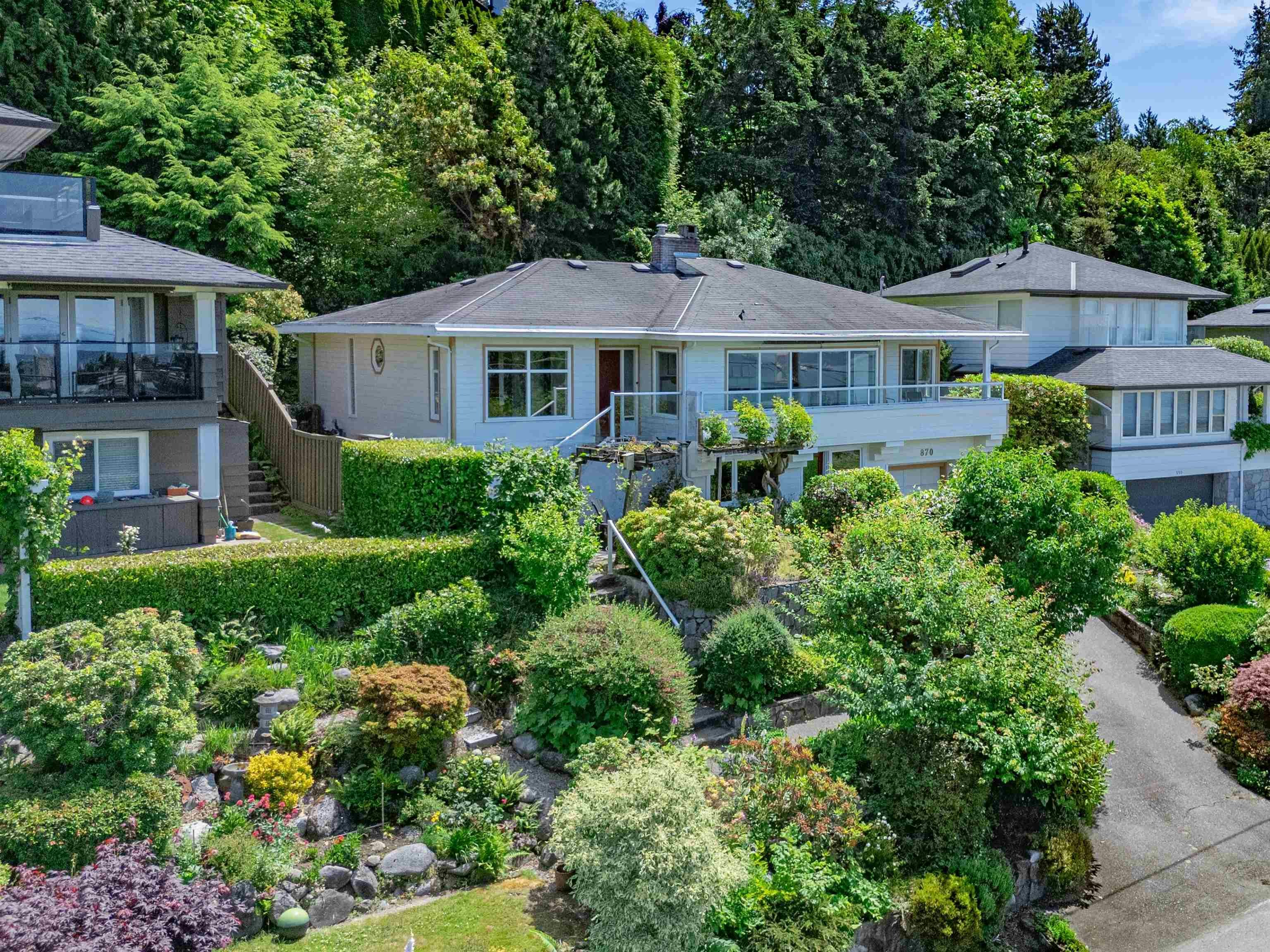 870 Leyland Street, West Vancouver, BC, V7T 2L4 - 2
