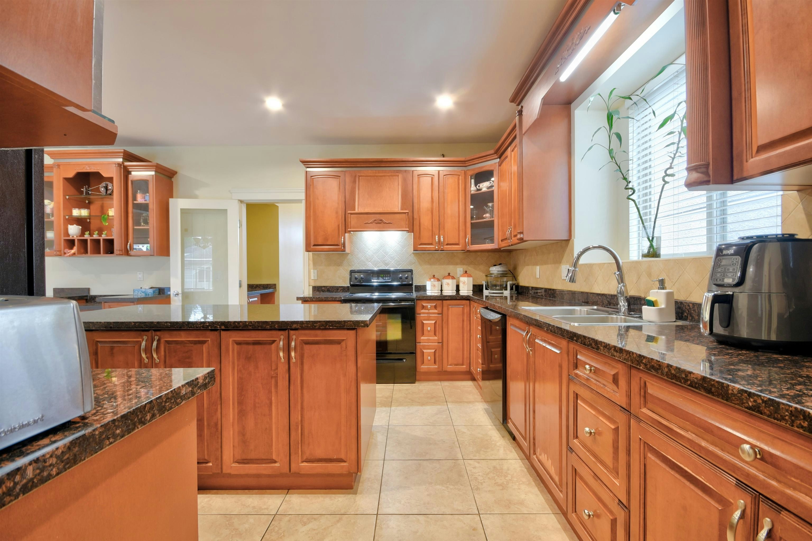 16328 88 Avenue, Surrey, BC, V4N 1B6 - 12