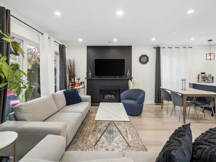 7-848 W 16th Street, North Vancouver, BC, V7P 1R3