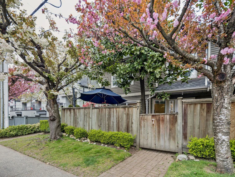 7-848 W 16th Street, North Vancouver, BC, V7P 1R3 - 2