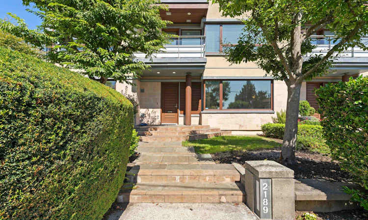 2189 Argyle Avenue
