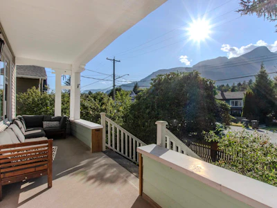 38054 Fifth Avenue - 4
