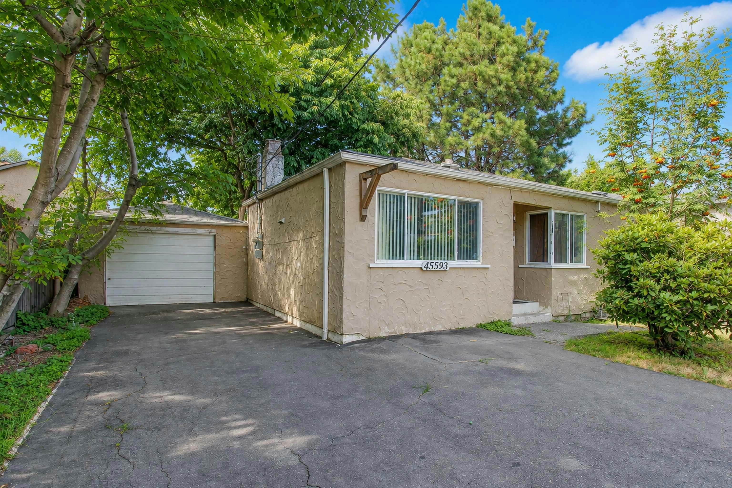 45593 Kipp Avenue, Chilliwack, BC, V2P 1Z1 - 8