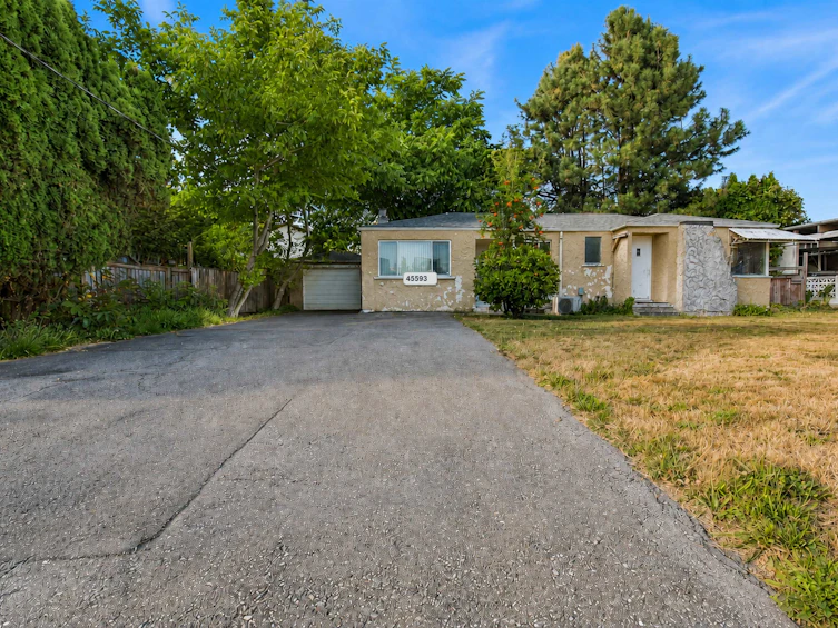 45593 Kipp Avenue, Chilliwack, BC, V2P 1Z1 - 32