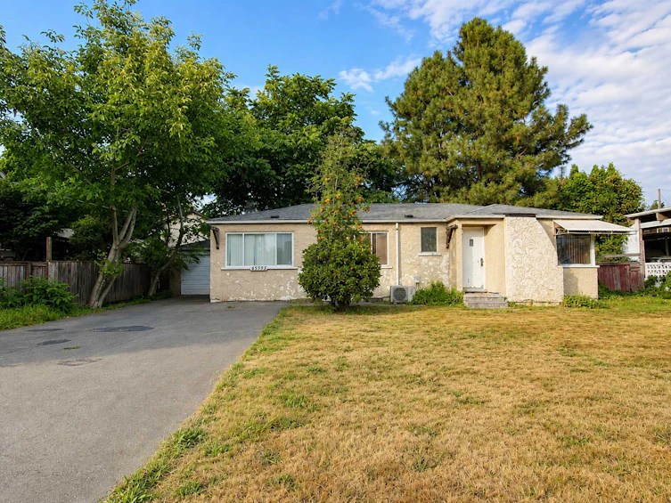 45593 Kipp Avenue, Chilliwack, BC, V2P 1Z1