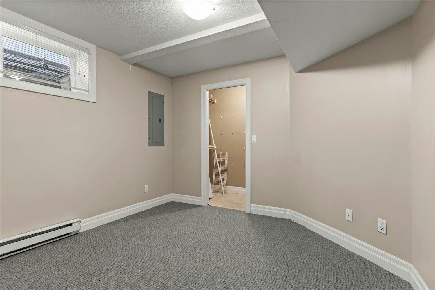 5877 Garrison Boulevard, Chilliwack, BC, V2R 5X8 - 30