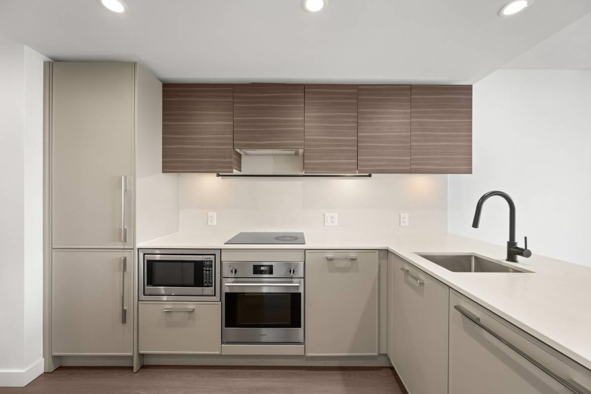 2908-13745 George Junction, Surrey, BC, V3T 4Y3 - 12