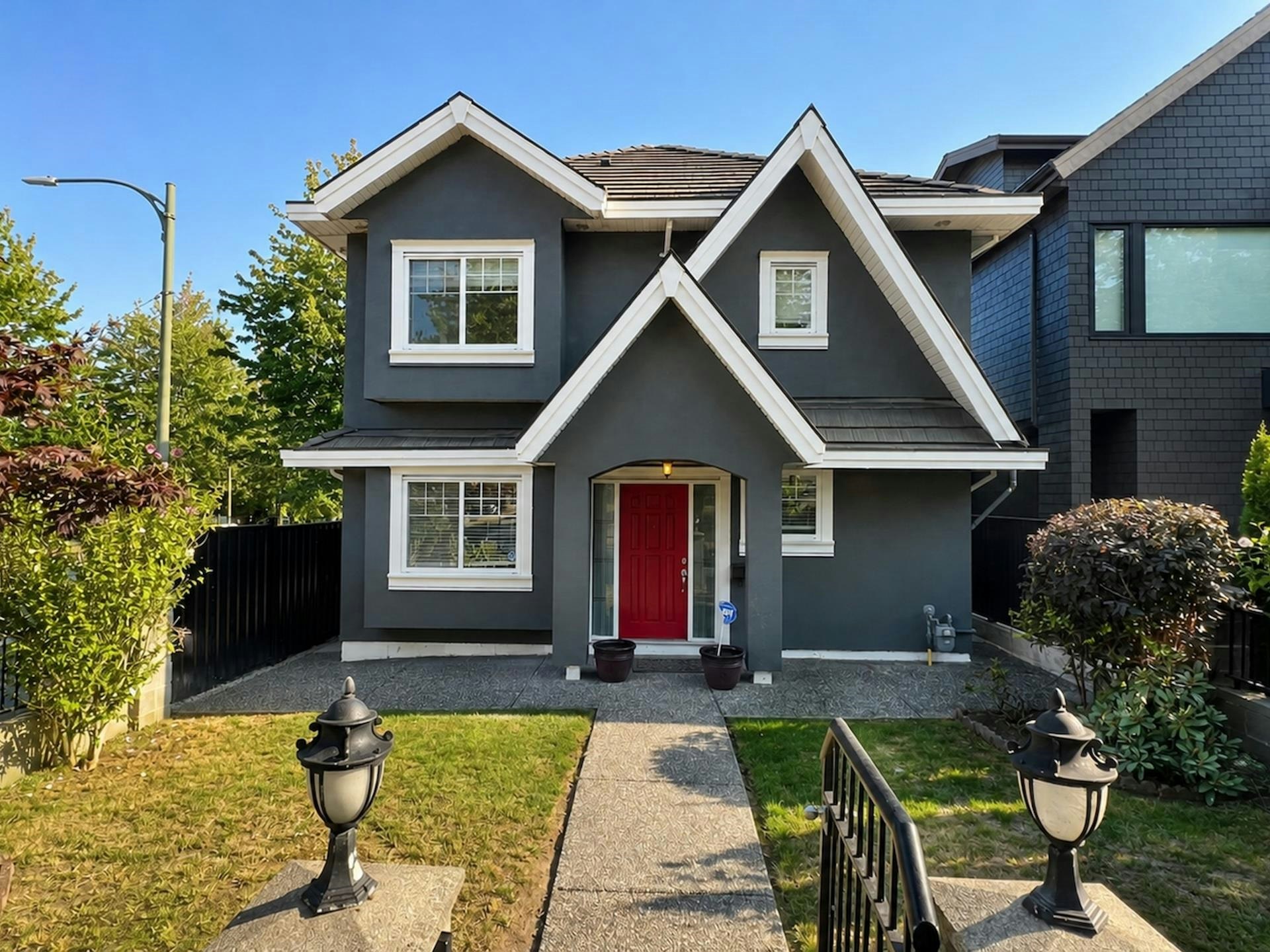 2388 E 5th Avenue, Vancouver, BC, V5N 1N1