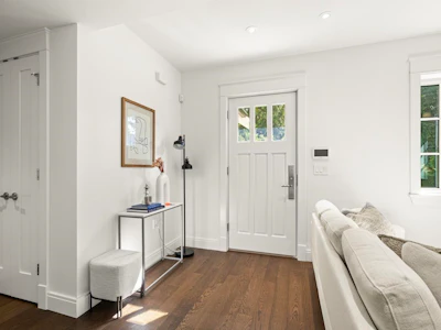 1-5819 Highbury Street - 5