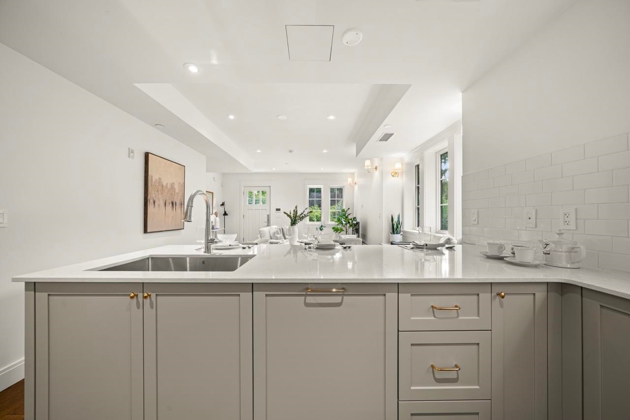 1-5819 Highbury Street, Vancouver, BC, V6N 1Y9 - 8
