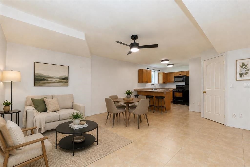 Upper-1378 Kenney, Coquitlam, BC, V3E 2R1 - 12