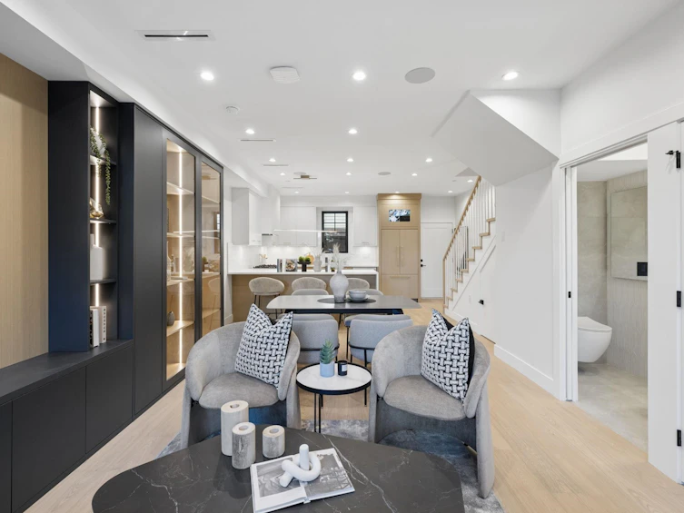 2617 Carolina Street, Vancouver, BC, V5T 2A4 - 5