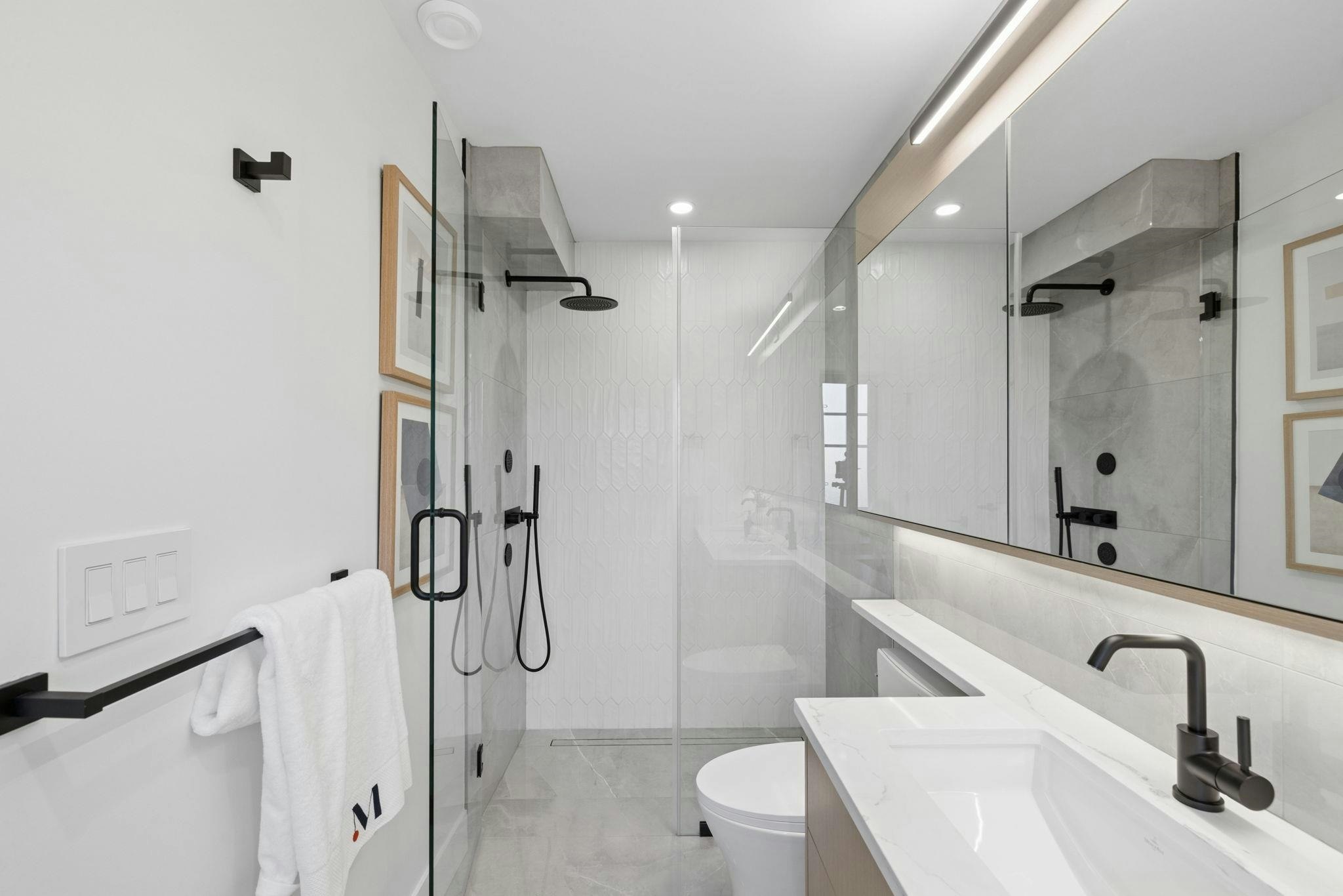 2617 Carolina Street, Vancouver, BC, V5T 2A4 - 16